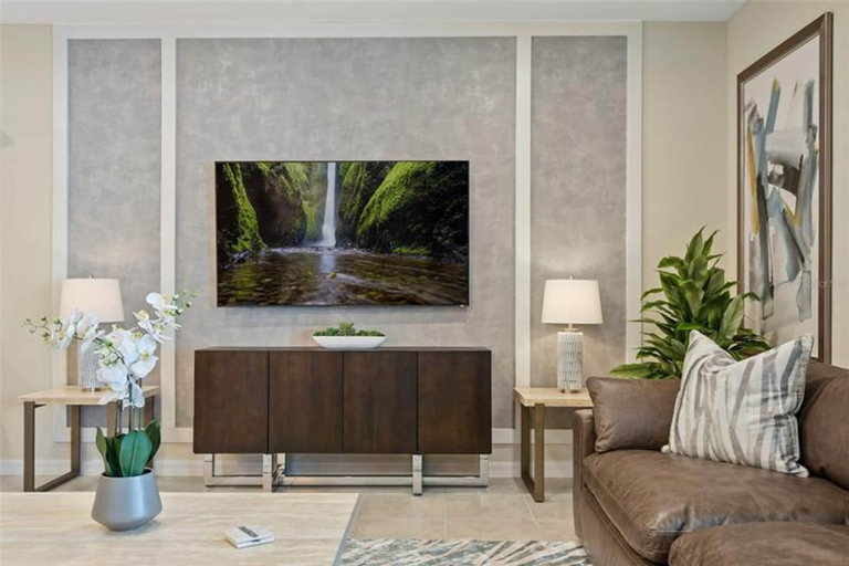 Room 3, Unrivaled Amenities Unforgettable Comfort Await, Polk