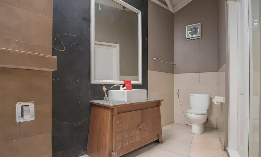 Bathroom 2