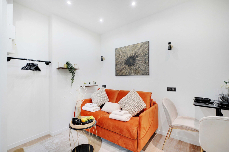 Others 3, Elegant Studio - 2P - Place Pigalle, Paris