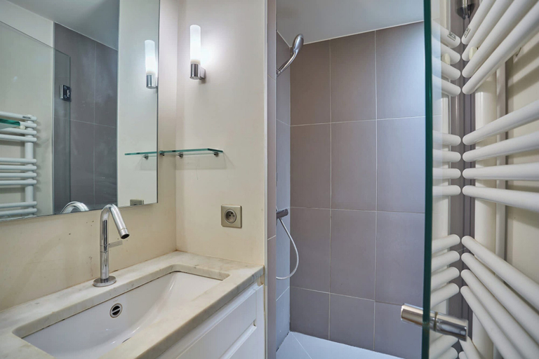 Bathroom, Elegant Appartment St Germain des Pres Invalides, Paris