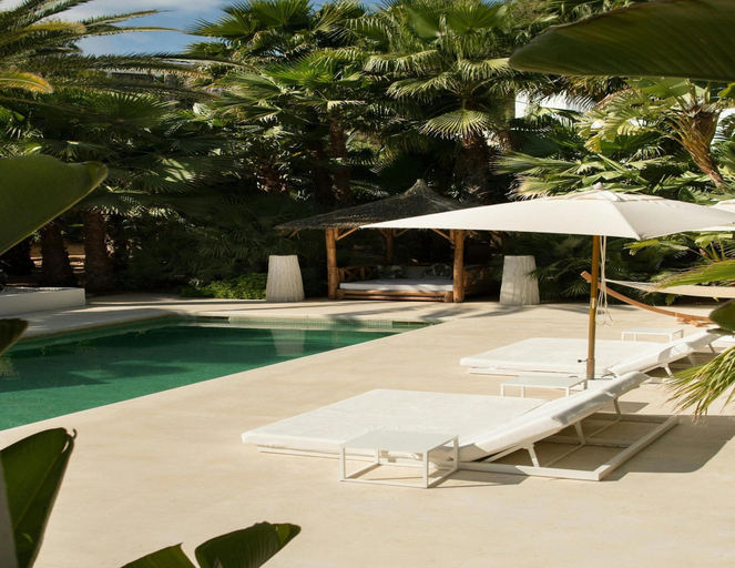 Pool 4, Lavish Villa Near Cala Llonga, Baleares