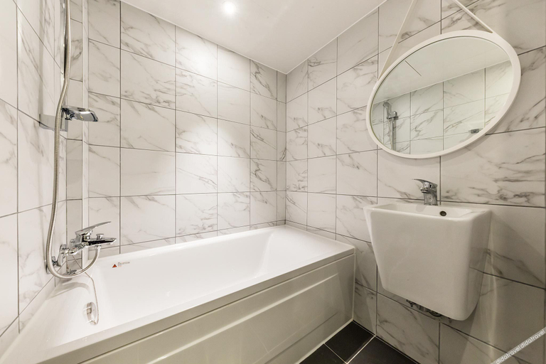 Bathroom 3, Shinchon Hotel Ludi, Mapo
