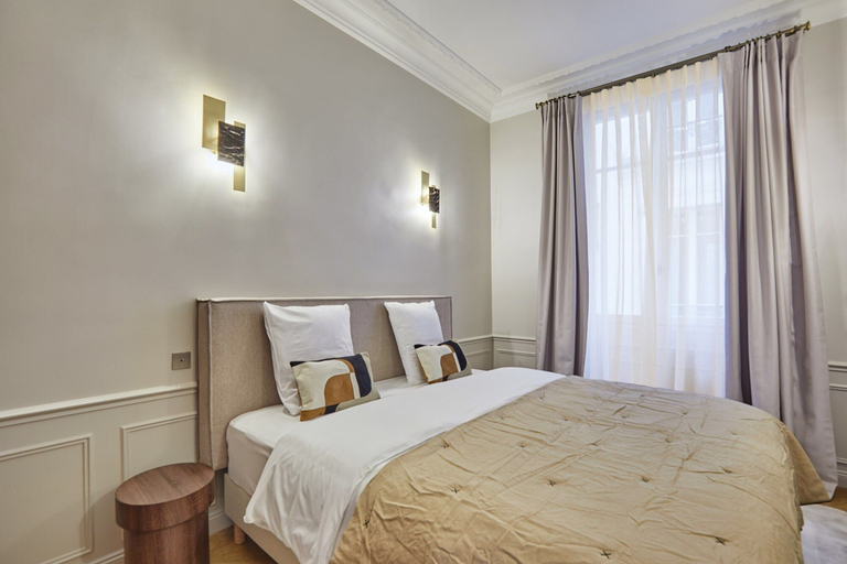 Room 5, Amazing Apartment Saint Germain des Pres With A-C, Paris