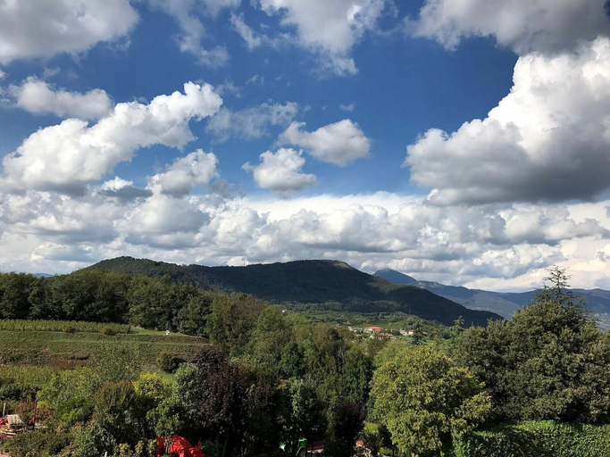 View from property 5, Apartment in Iseo With Pool Views, Brescia