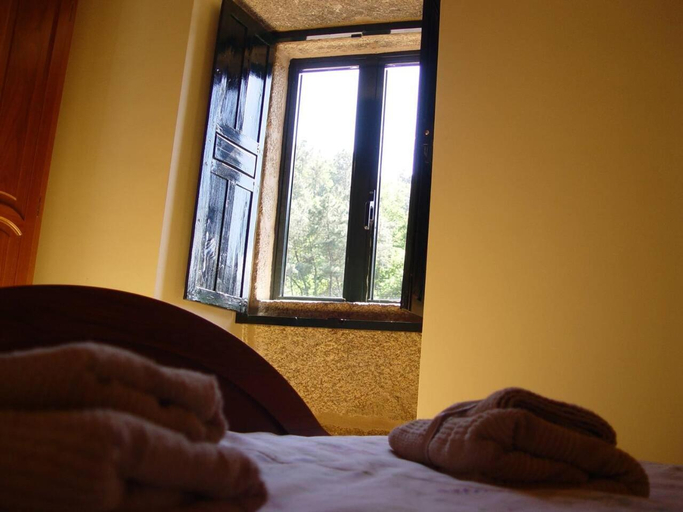 Bedroom 2, Casa en Vinoas (Ribeira Sacra), Ourense