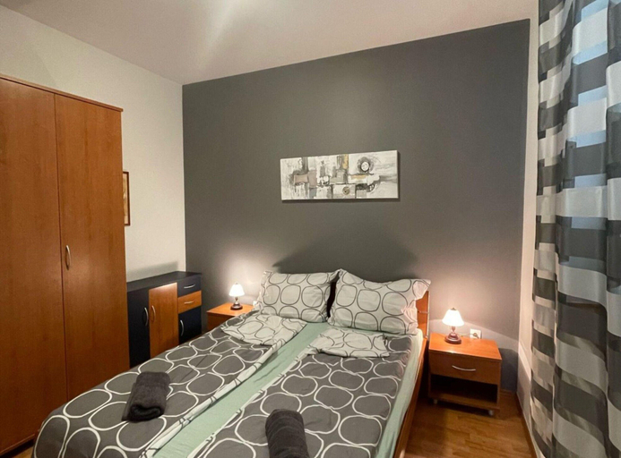 Others 5, Comfortable Apartment With Terrace, Poreč