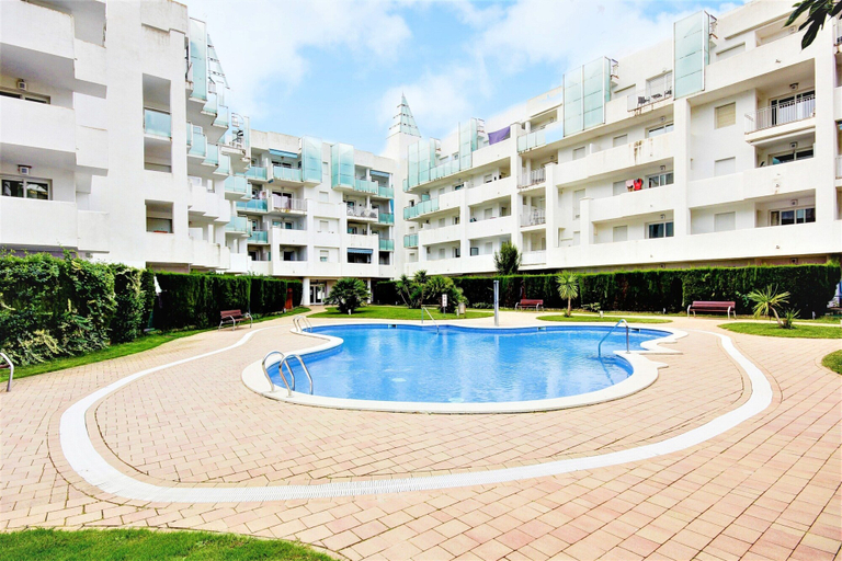 Pool 5, Apartment in Roses Near Santa Margarita Beach, Girona