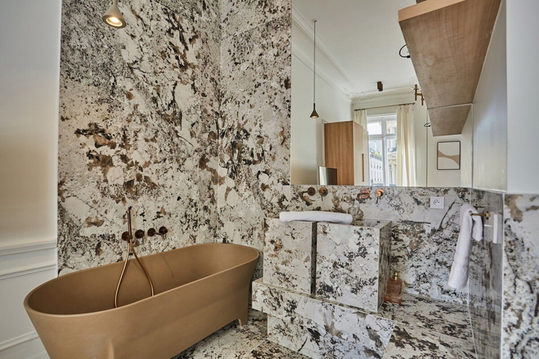 Bathroom 3, 4 Rooms Apartment Opera Vendome, Paris
