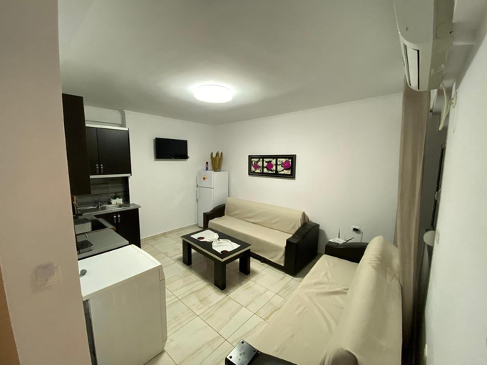 Bedroom 3, Olive Tree Apartment, Sarandës