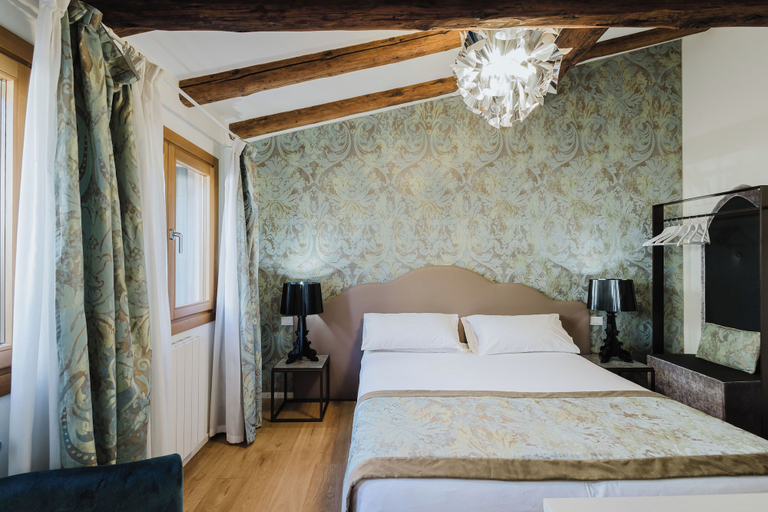 Bedroom 5, DIMORA CAPULETI, Venezia