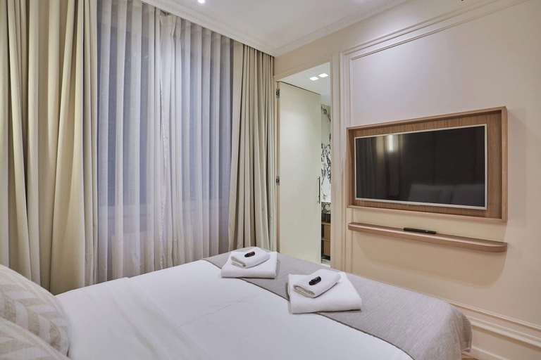 Room 4, New/suite Air-conditioned Opera/louvre/ 2 Bedrooms, Paris