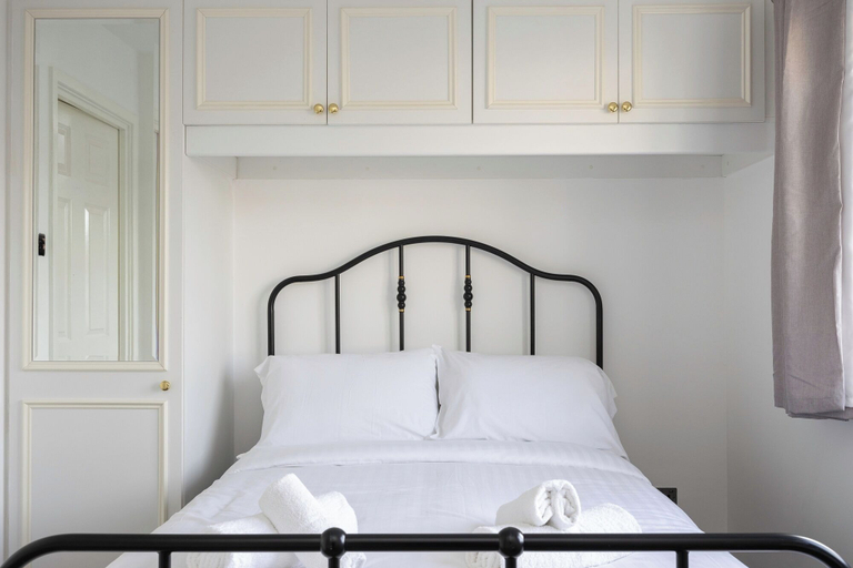 Room 5, Central Brighton Marina - Apartment - Sleeps 4, Brighton and Hove