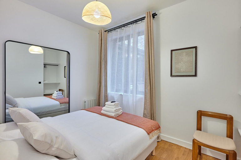 Bedroom 3, Charming & Modern Apartment Center of Paris, Paris