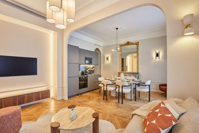Living area 2, Amazing Apartment Saint Germain des Pres With A-C, Paris