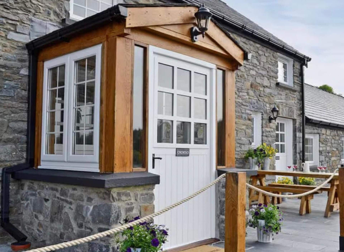 Primary image, Golygfar Mynydd Retreat - Sleeps 6, Ceredigion