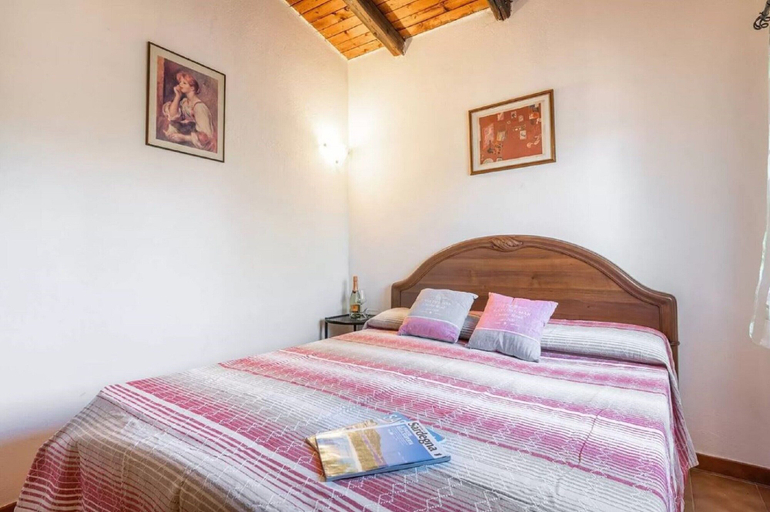 Room 3, Spacious Beach House for 6 in Sardinia, Olbia-Tempio