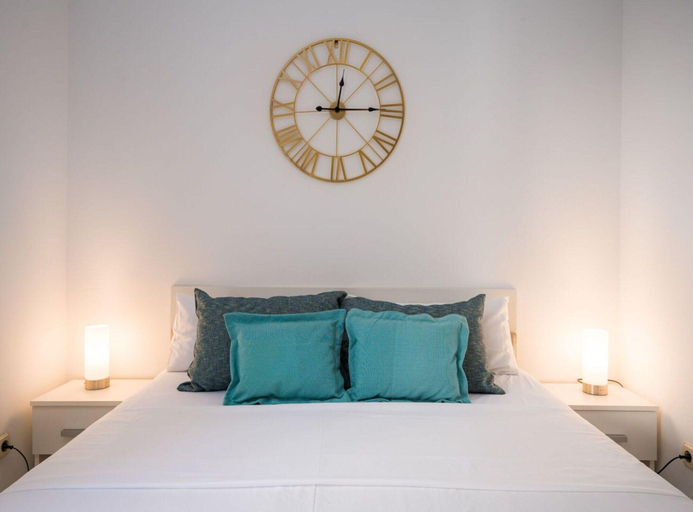 Room 5, Beautiful Apartment With Parking Space, Poreč