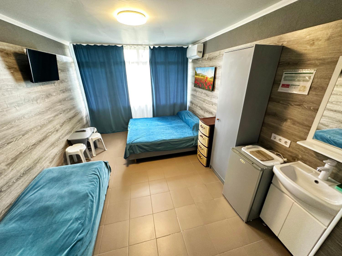 Bedroom 3, Aquamarine, Kominternivs'kyi