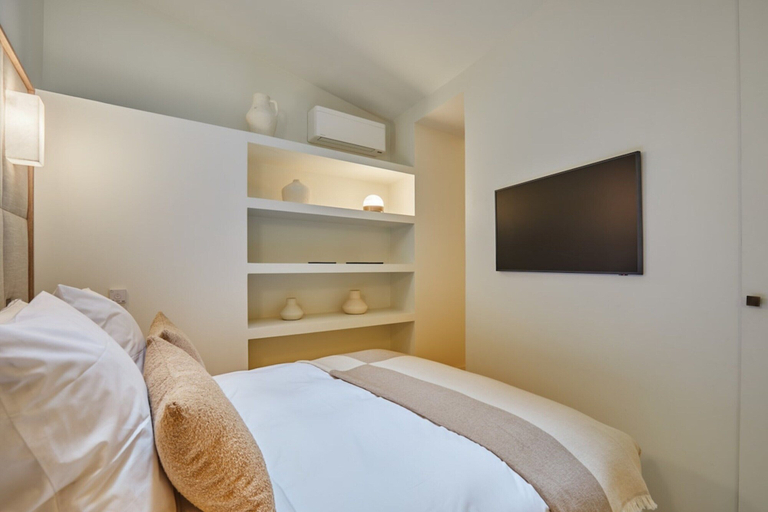 Room 5, Sublime apartment with AC - Louvre Palais-Royal, Paris