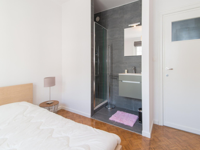 Room 2, Apartment in Ostend With Stunning Sea View, West-Vlaanderen