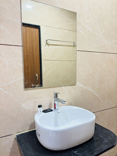 Bathroom 4, Hotel Shreegopal, Ujjain