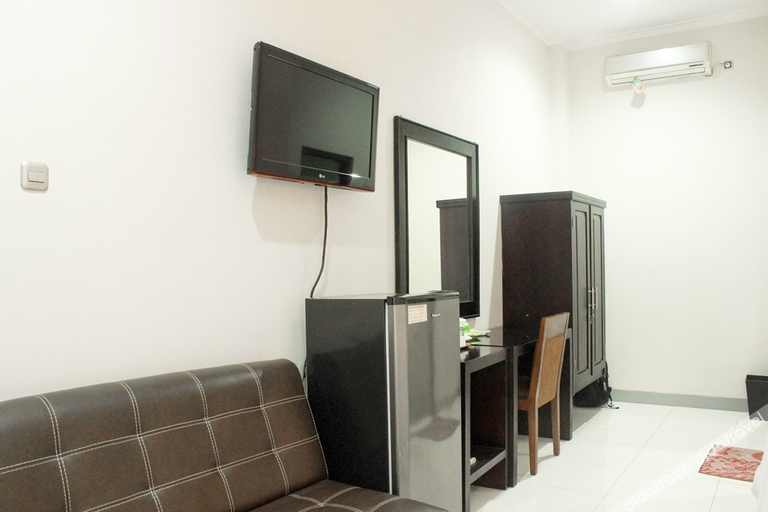 Others 4, Capital O 1430 Hotel Ratna Syariah, Probolinggo