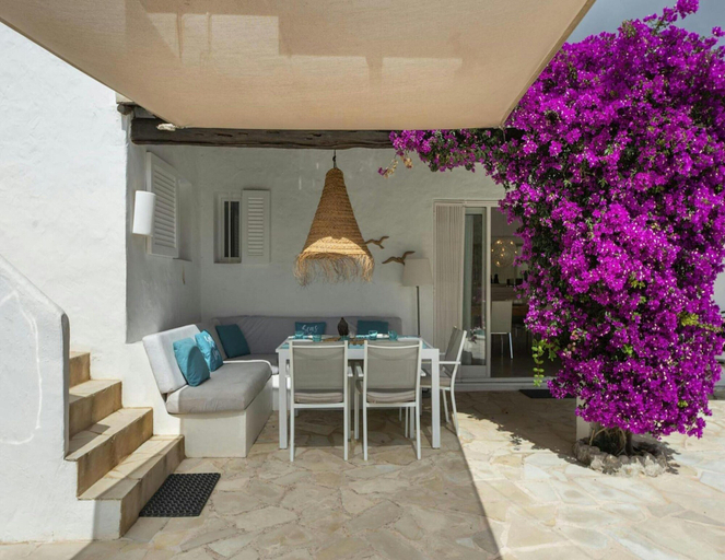 Balcony 2, Tranquil Villa With Private Pool, Baleares