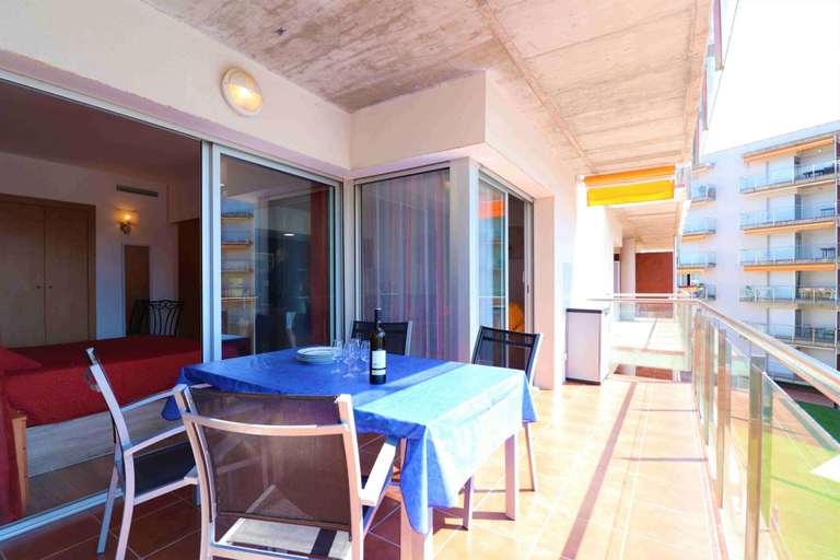 Outdoor dining 4, Pretty Apartment With Balcony, Girona