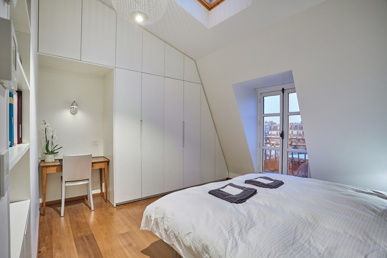 Room 3, Sublime Apartment Center of Paris le Marais, Paris