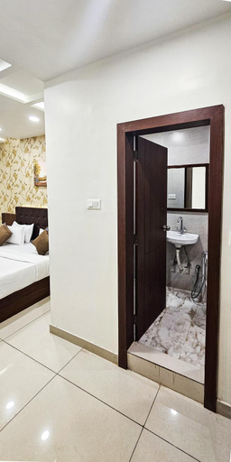 Bedroom 3, Hotel Nova Shapar, Rajkot