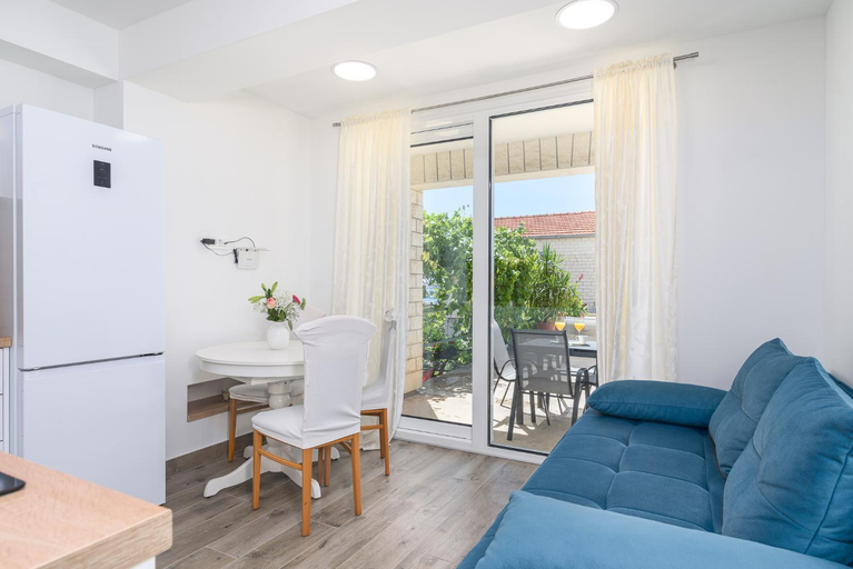 Others 4, Apartments Eva, Trogir