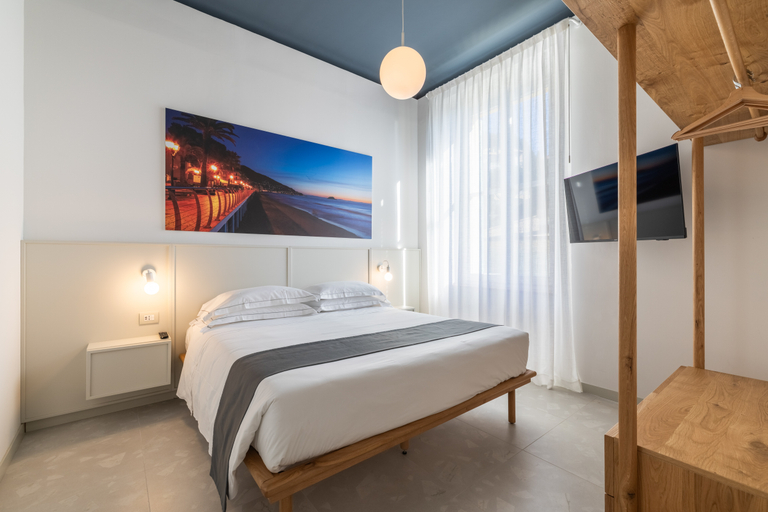 Bedroom 25