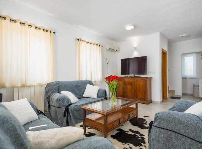 Living area 3, Pretty Villa With View, Kaštelir-Labinci