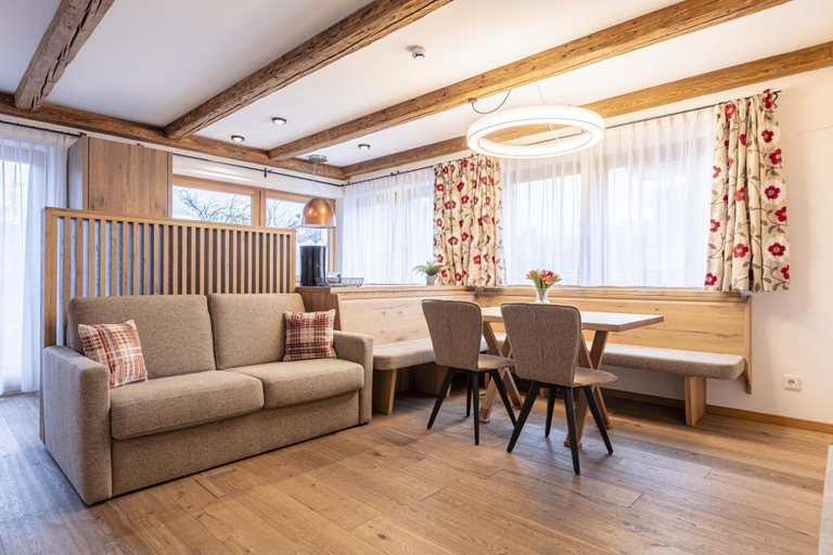 Interior 4, Ferienwohnung mit 2 Schlafzimmern fur 4 Personen, Kitzbühel