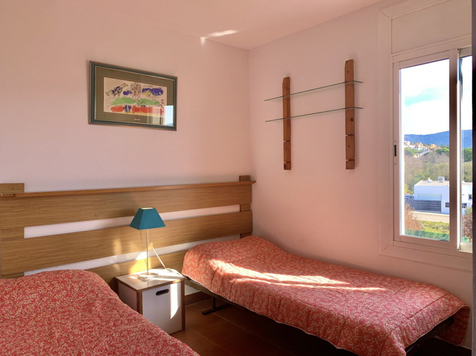 Room 3, Beautiful Apartment With View, Girona