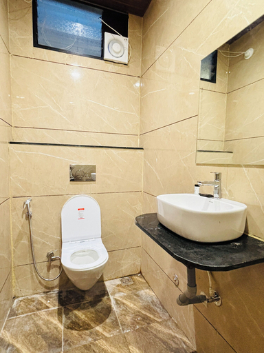 Bathroom 4, Hotel Shreegopal, Ujjain