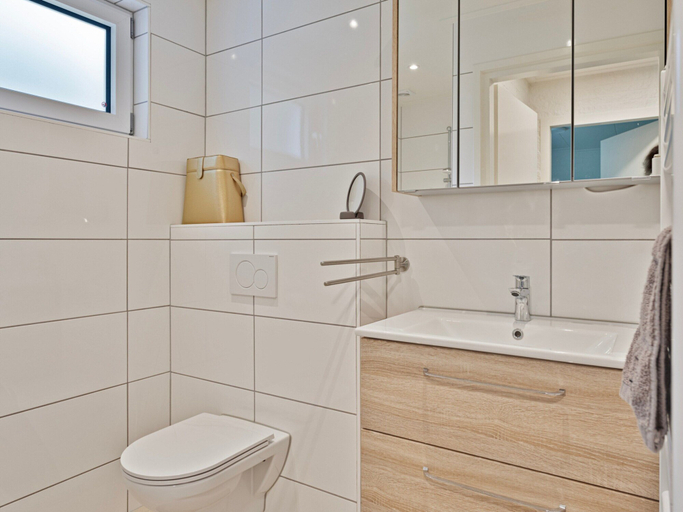 Bathroom 2, Holiday Home in Kamperland Near Veerse Meer, Noord-Beveland