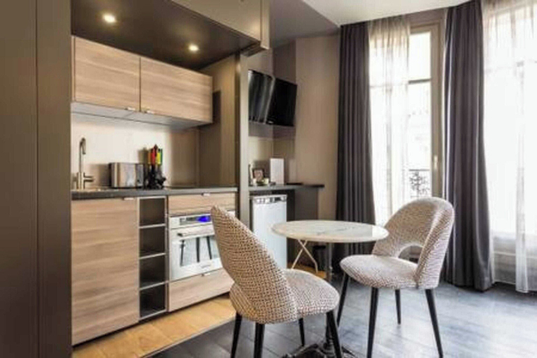 Private kitchen 2, Cosy Studio - 2P - Passy / Tour Eiffel, Paris