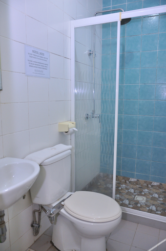 Bathroom 5, Kuching Transit Inn, Kuching