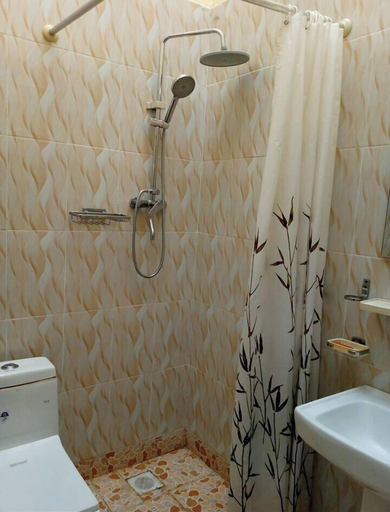 Bathroom 4, Ruwenzori View Guest House, Fort Portal