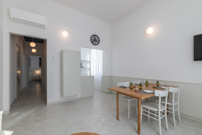 Dining Room 21