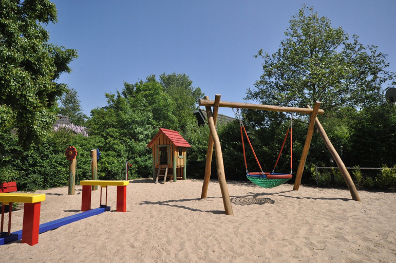 Children's area 3, Bungalow in North Holland by the Coast, Zijpe