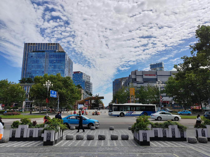 Kyriad Marvelous Hotel Weihai Xingfumen Weigao Plaza, Weihai