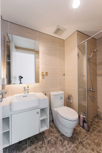 Bathroom 30