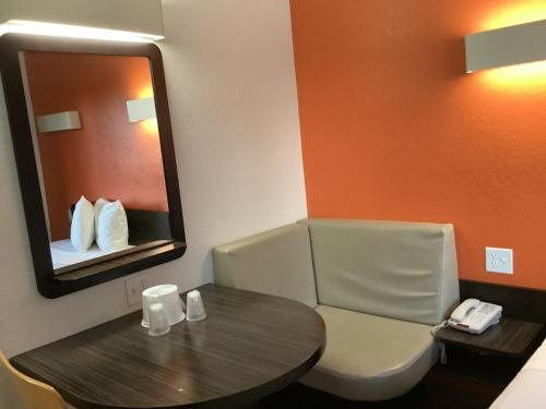 Others 3, Carlsbad Village Inn, San Diego