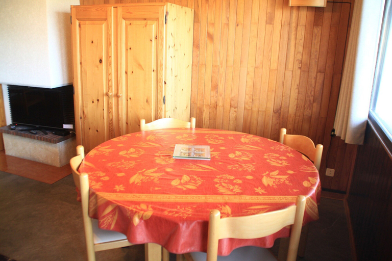 Dining, Rhododendrons Rd501 Center & Telecabine 4 Pers, Haute-Savoie