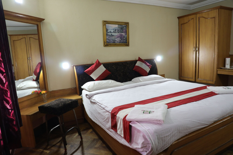 Bedroom 12