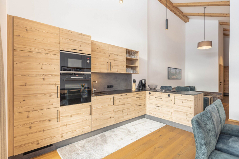 Private kitchen 5, Cosy apartment near ski area, Zell am See