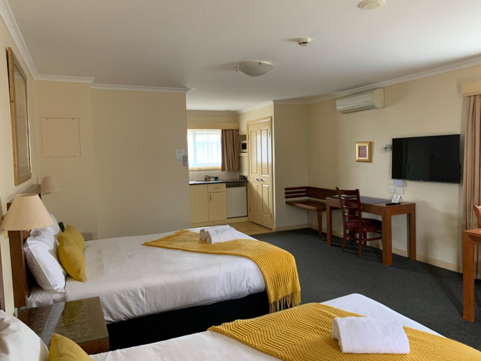 Bedroom 9