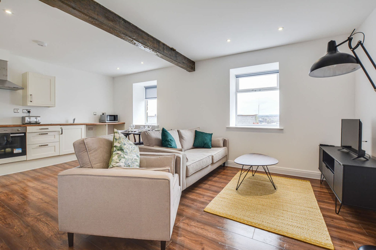 Room 1, Host Stay Canalside Lofts Apartment, Lancashire